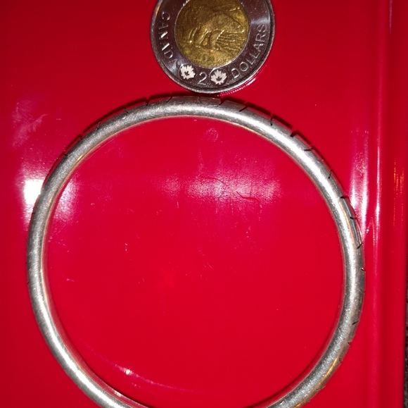 925 Silver Bangle - Picture 1 of 4